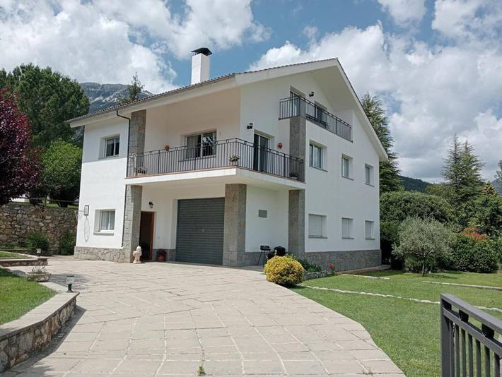 Apartamento para 8 personas, con Balcón y Terraza además de Jardín y Vistas en Port del Comte