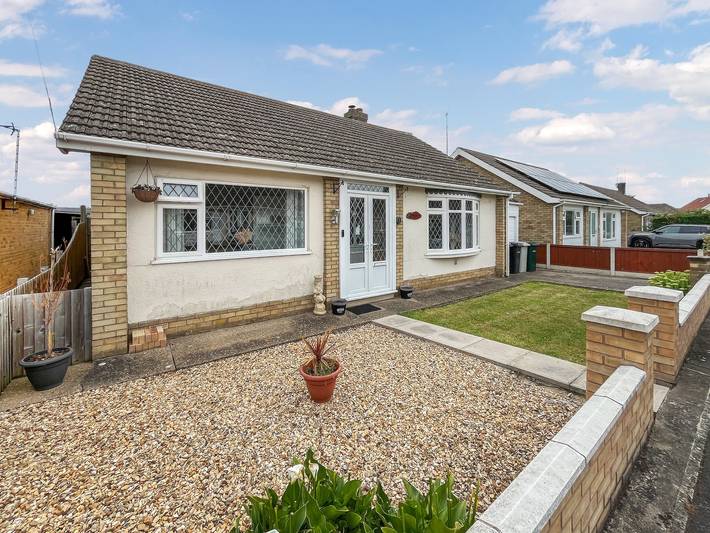 Cottage for 4 people, with garden, with pets in Chapel St. Leonards