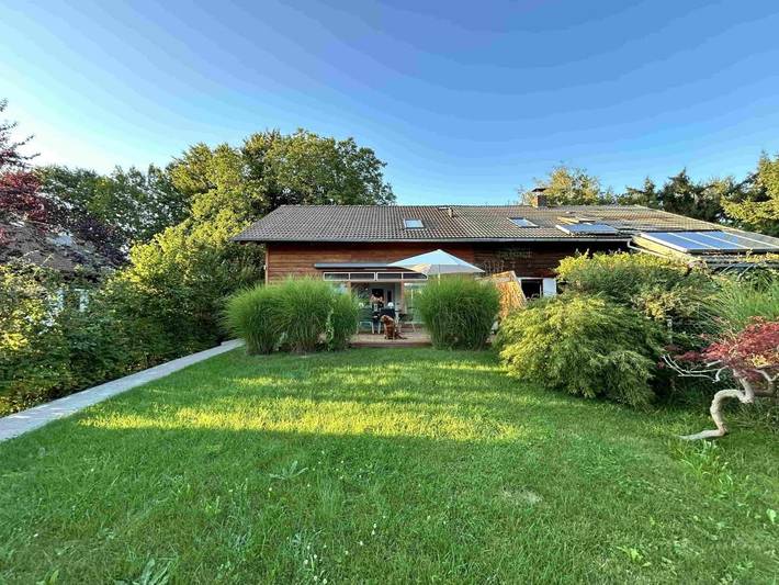 Ferienhaus für 6 Personen, mit Terrasse und Garten sowie Ausblick