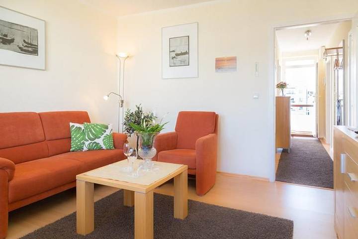 Ganze Wohnung, In der Friedrichstraße: 2,5 Zimmerappartement mit Balkon in Westerland, Sylt (Gemeinde)