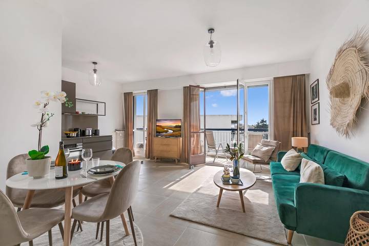Apartamento entero, Glamour Apartment - Near Beach in Juan-les-Pins, Antibes