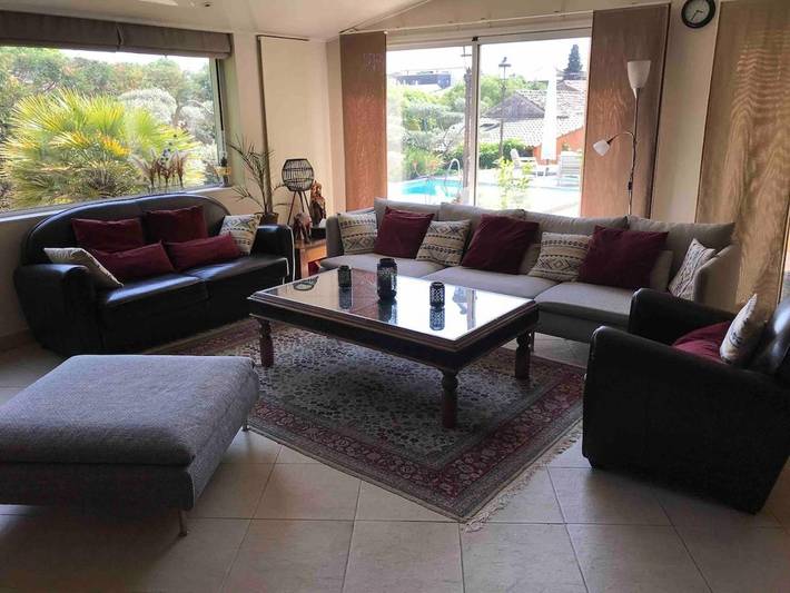 Location de vacances pour 6 personnes, avec jardin ainsi que vue et piscine, animaux acceptés à Teyran - 2