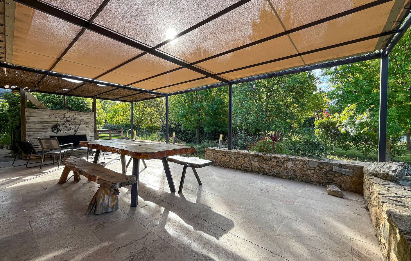 Appartement confortable avec parking et jardin, près de Connaux in Connaux, Région de Nîmes