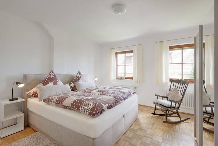 Ganze Ferienwohnung, Ferienhaus La Perla - Ferienwohnung "Seeperle" in Überlingen, Region Bodensee-Oberschwaben