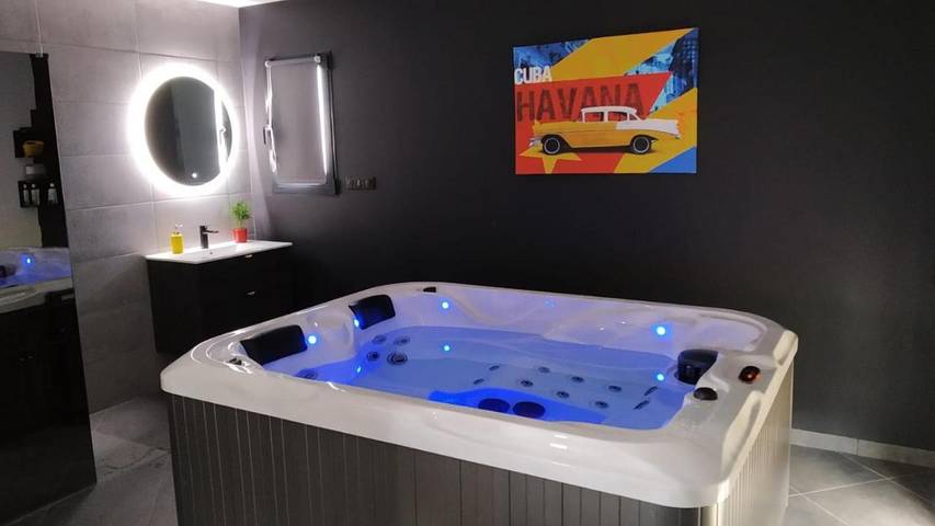 Chalet pour 2 personnes, avec vue et jardin dans l' Ariège - 2