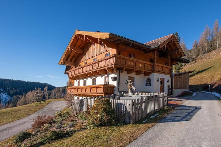 Hütte für 12 Personen, mit Garten in Wagrain