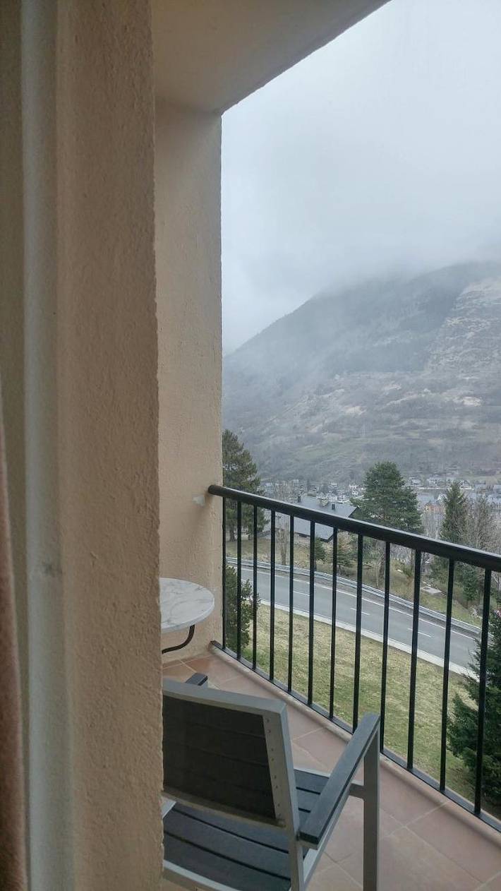 Hôtel pour 10 personnes, avec jardin dans Vielha - 4