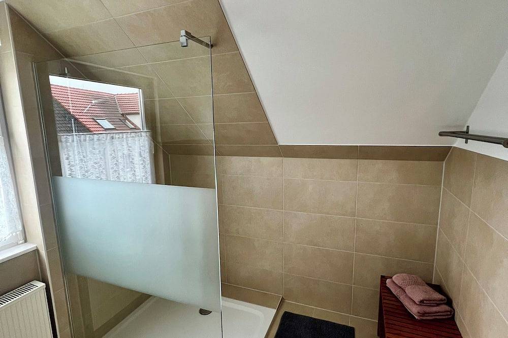 Ganze Wohnung, Komfortable Ferienwohnung in der Nähe vom Cottbuser Ostsee in Neuhausen/Spree, Lausitz