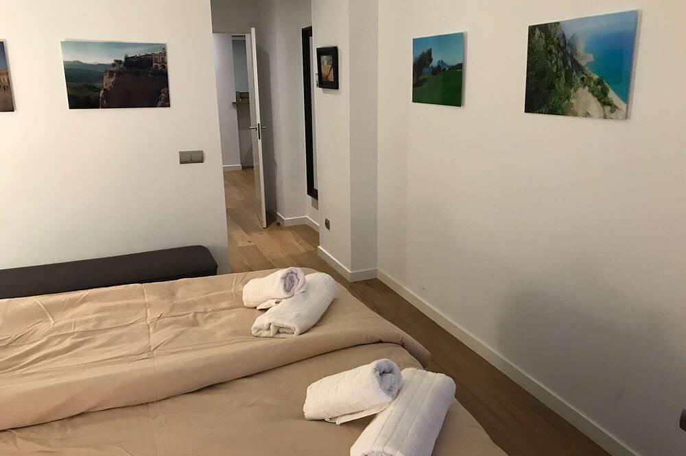 Hel lejlighed, Luxury Apartment Sea, Golf and Gibraltar View in Playa de La Alcaidesa, San Roque