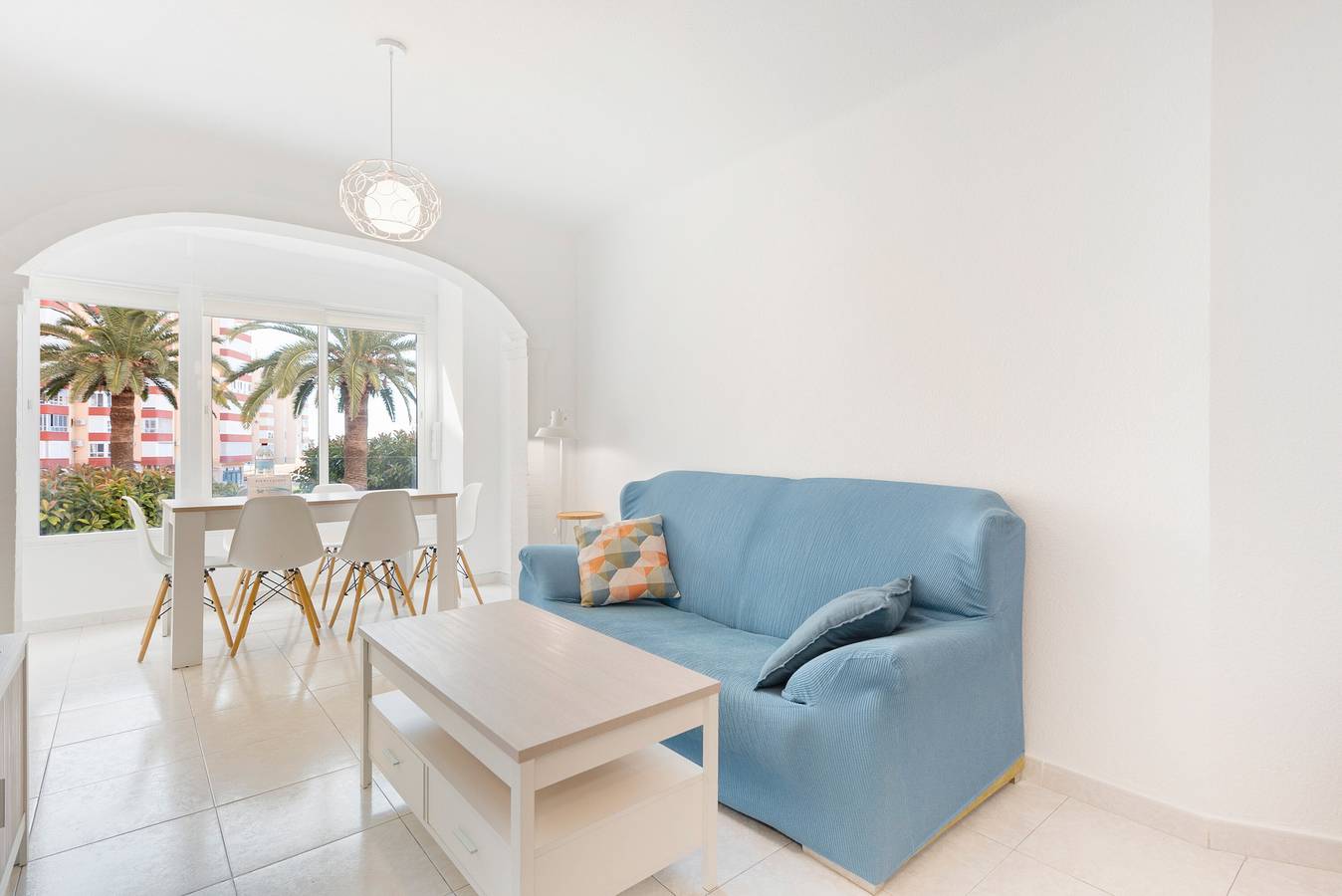 Apartamento entero, Apartamento "Sol Playa Torrox A55" con vistas al mar, piscina compartida y Wi-Fi in Torrox Costa, Torrox