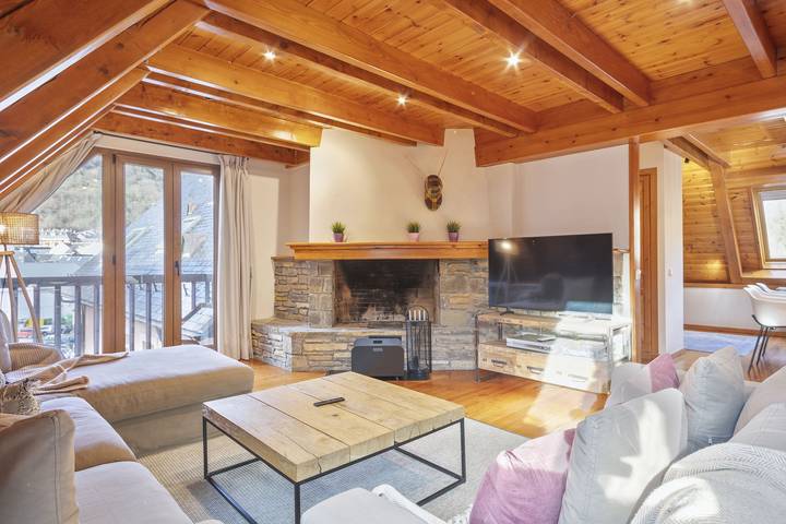 Gîte pour 9 personnes, avec balcon dans Vielha - 2