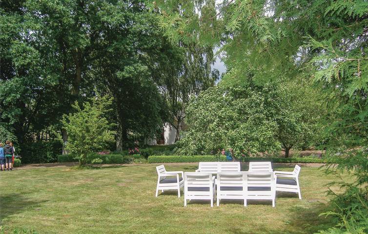 Ferienhaus für 8 Personen, mit Garten und Terrasse sowie Whirlpool in Sjöbo und Umgebung - 3