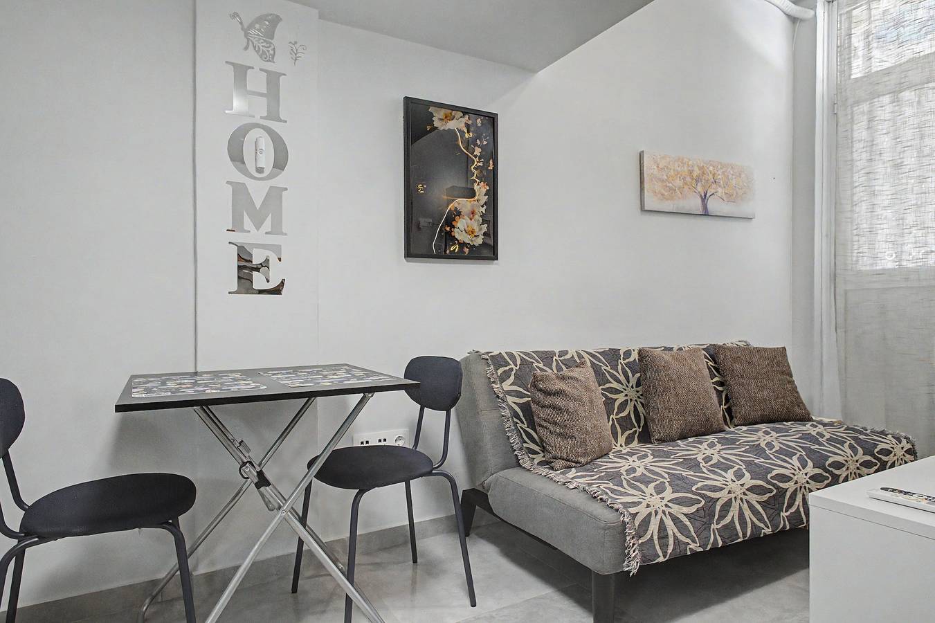 Entire apartment, Central Loft Apartment by Metro with Wi-Fi & Private Entrance in Analipsi (Thessaloniki), Thessaloniki region