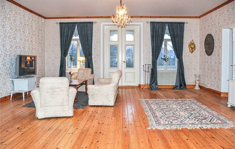 Ferienhaus für 12 Personen, mit Terrasse und Garten sowie Sauna in Värmland - 4