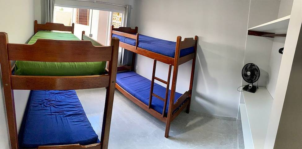 Casas e apartamentos de temporada para 8 pessoas, com jardim em Anchieta