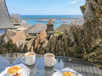 Holiday Home for 2 People in Brixham, Torbay, Photo 1