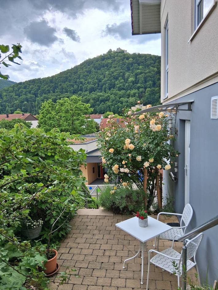 Ferienwohnung für 3 Personen, mit Balkon in Bad Urach - 2
