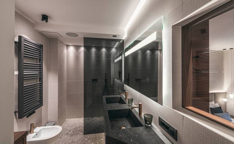 Entire apartment, Design Holiday Apartment "901" with Balcony in Central Location in Brixen, Dolomiti Superski