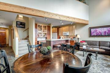 Vacation House for 6 Guests in Dillon, Summit County, Picture 4