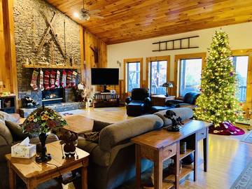 Vacation House for 12 Guests in Garrett County, Maryland, Picture 4