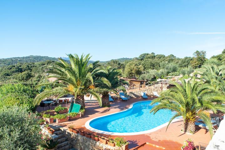 Village vacances pour 5 personnes, avec jardin, adapté aux familles en Sardaigne - 4