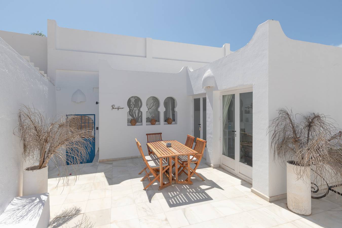 Geheel appartement, Vakantiehuis 'Pacifico' in een bijzonder riad met zoutwaterzwembad, Wi-Fi en airconditioning in Torremolinos, Costa del Sol