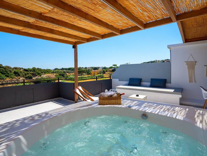 Ferienhaus für 8 Personen, mit Balkon und Pool in Rhodos Stadt - 4