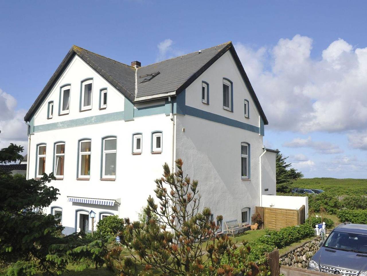 Ganze Ferienwohnung, Haus Decker, App. 3 - Ferienwohnung mit ca. 80 m², 4 Zimmern und Meerblick für bis zu 4 Personen in Wenningstedt, Sylt