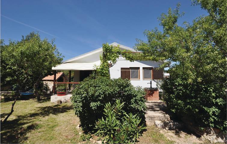 Location de vacances pour 6 personnes, avec terrasse, animaux acceptés à Tisno - 4