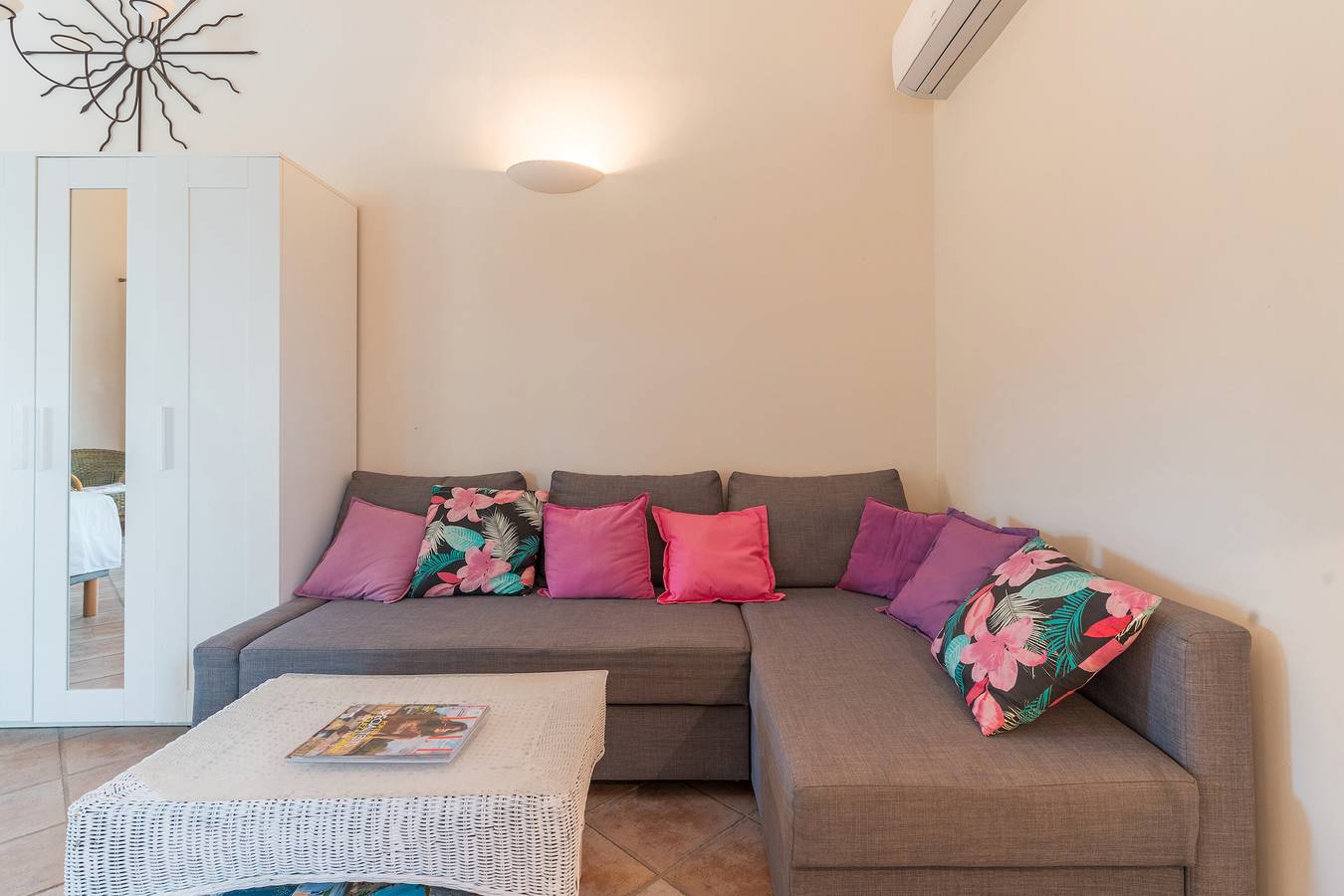 Ganze Wohnung, Apartment 'Havre De Paix' mit Gemeinschaftspool, Wlan und Klimaanlage in Salon-de-Provence, Aix-en-Provence und Umgebung
