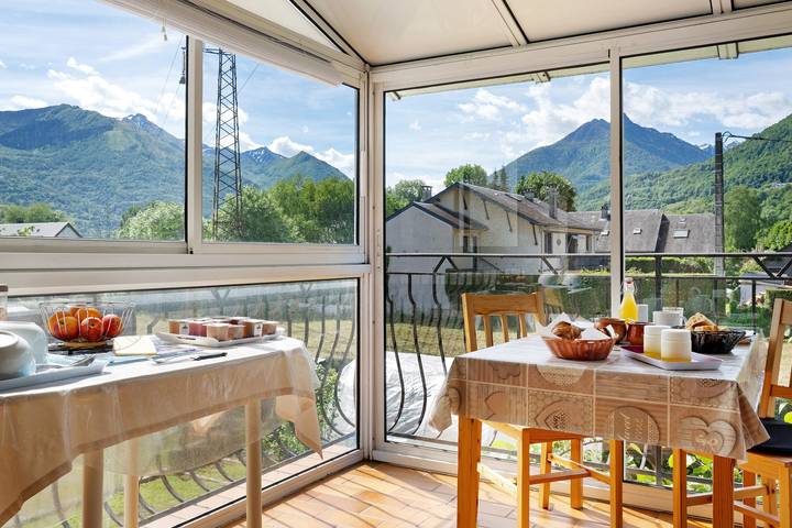 Gästehaus „Chambres et Table d’hôtes - Argelès“ – Pibeste in Lau-Balagnas, Nationalpark Pyrenäen
