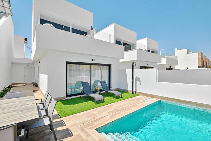 Casa rural para 8 personas, con Balcón y Terraza además de Piscina y Vistas en San Pedro del Pinatar