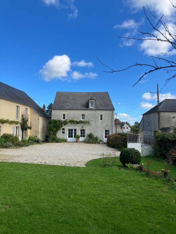 Location de vacances pour 5 personnes, avec jardin à Sommervieu