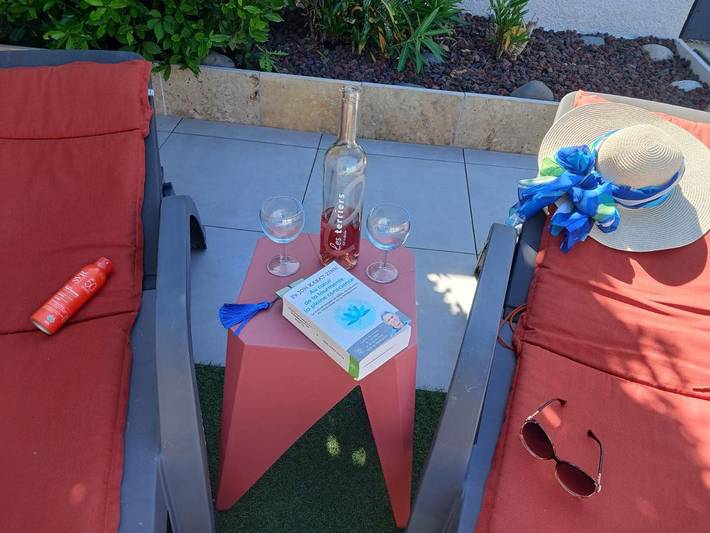 Location de vacances pour 4 personnes, avec jardin ainsi que vue et piscine, animaux acceptés à Lussas - 3
