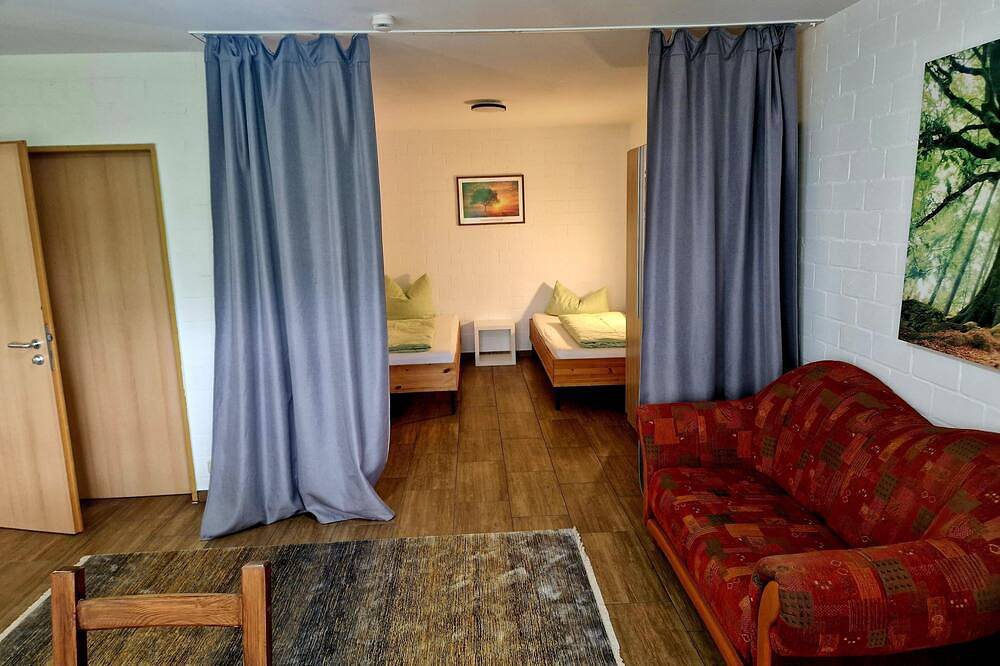 Ganze Wohnung, Ferienwohnung bis 2 Personen - Berg-Bungalows Leinleitertal in Heiligenstadt, Fränkische Schweiz