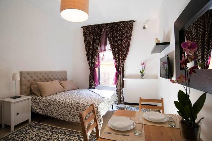 Gîte pour 3 personnes, avec vue, animaux acceptés dans Basilique Saint-Pierre