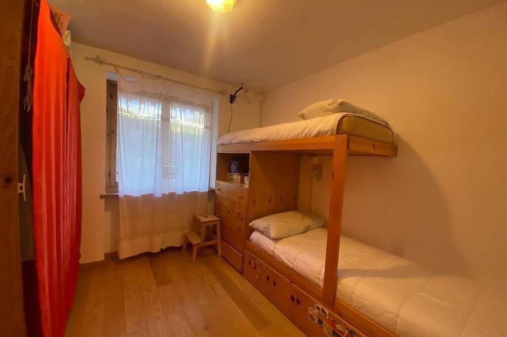 Appartamento intero, La Maisonb - Arly\nla pace della montagna, la comodità dei servizi in La Thuile (capoluogo), La Thuile