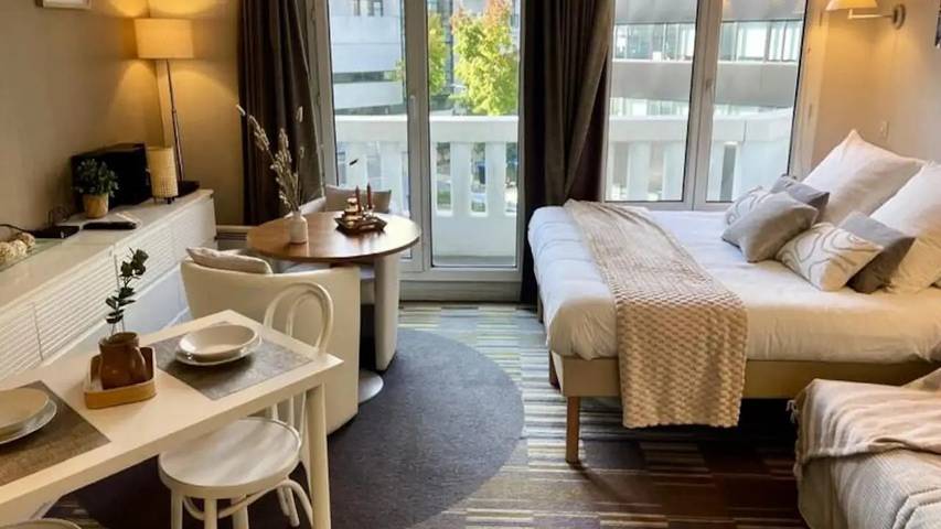 Gîte pour 4 personnes, avec Balcon dans Parc des Expositions (Paris) - 3