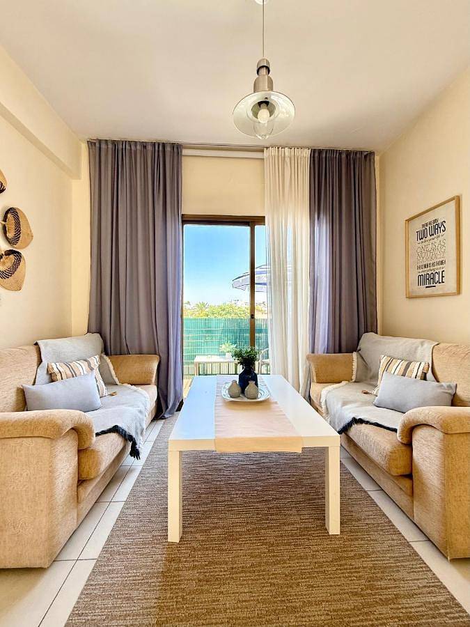 Apartament wakacyjny dla 3 osób, z widok i balkon w Pafos