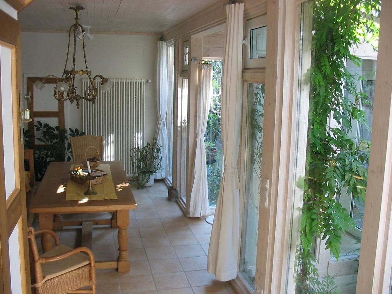 Ganze Ferienwohnung, Gästehaus und Ferienwohnung Im Creativhof - 2-Bettwohnung in Heuchelheim-Klingen, Südliche Weinstraße