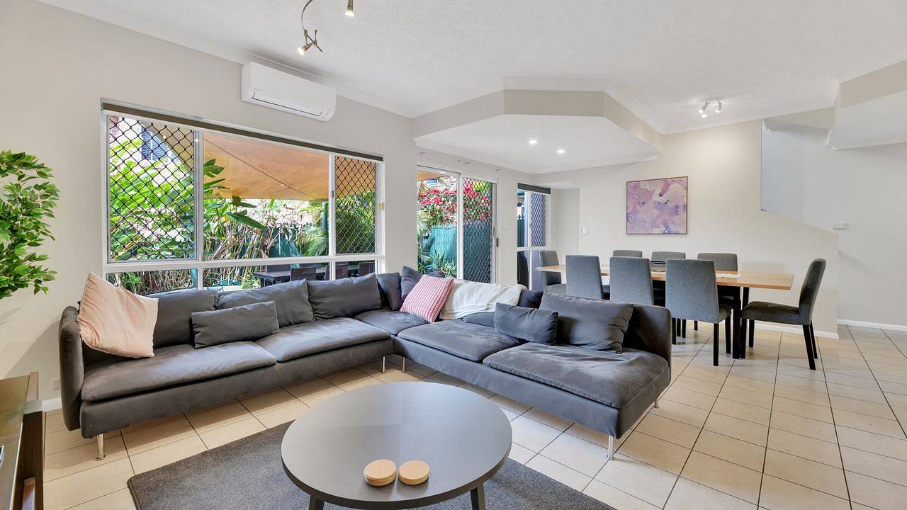Entire holiday apartment, Ferienwohnung für 6 Personen (147 m²) in Taringa in Taringa, Brisbane