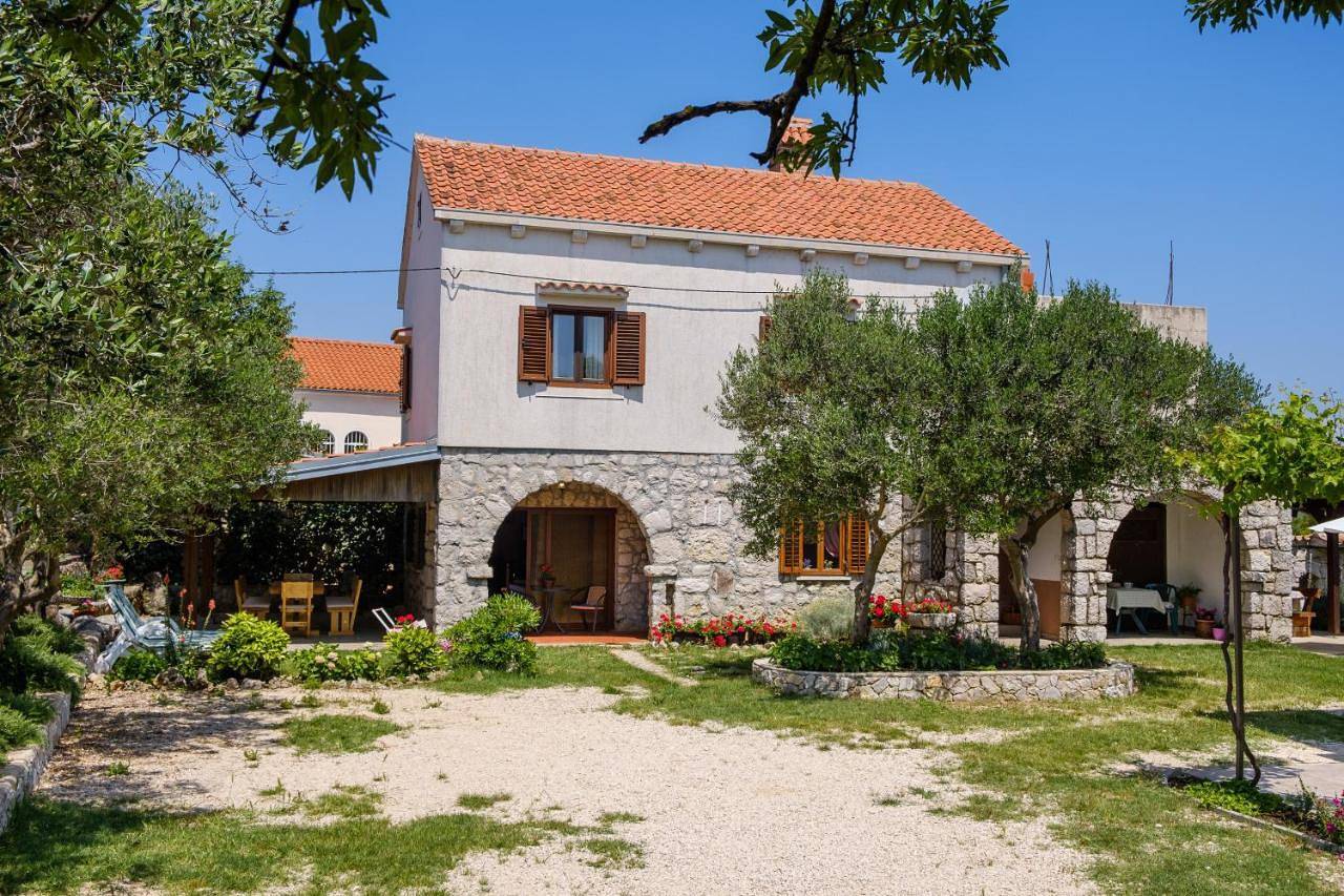 Ganze Wohnung, Apartments with parking space Punta kriza, Cres - 867 in Cres
