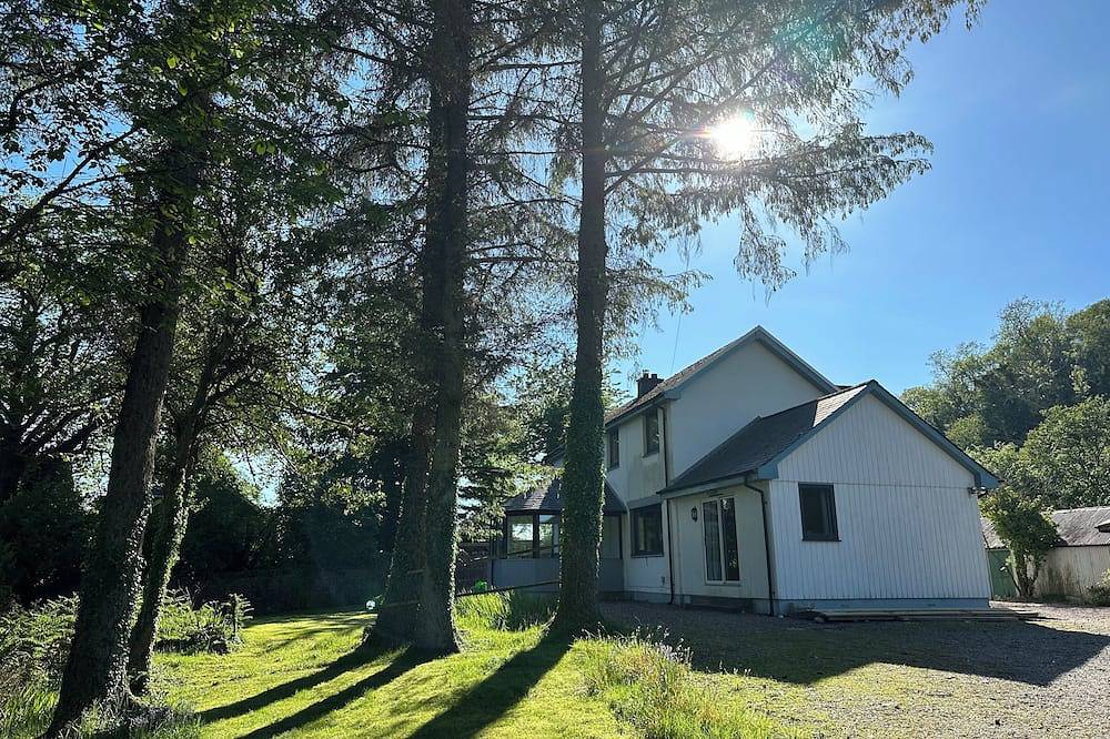 Cosy yet spacious Highland Hideaway for 6 in Highlands