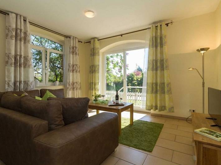 Ferienhaus für 8 Personen, mit Garten und Terrasse, kinderfreundlich in Kühlungsborn - 2
