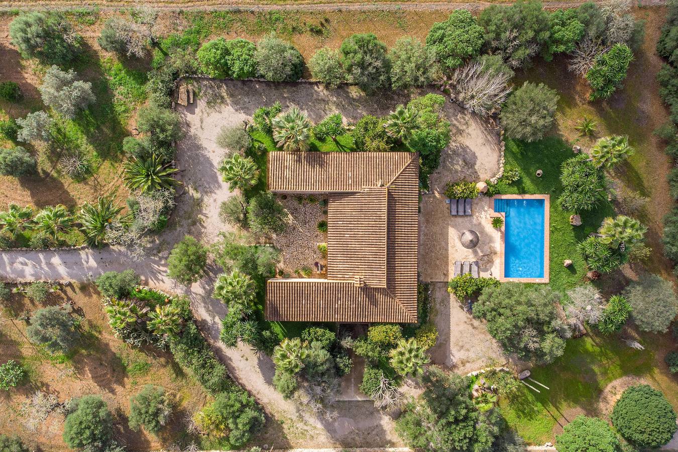 Bonita casa Son Barbudet con vistas a la montaña, Wi-Fi, jardín, terrazas y piscina; aparcamiento disponible in Campos, Mallorca Sur