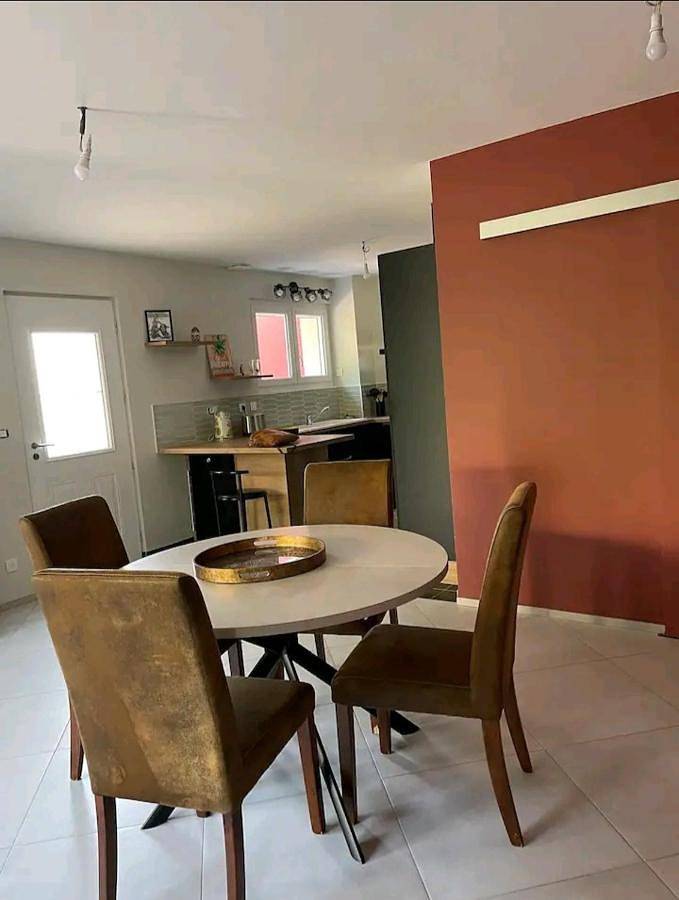 Location de vacances pour 4 personnes, avec Terrasse à Montoison