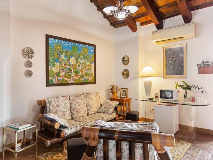Apartamento para 6 personas, con Terraza además de Jardín y Piscina en La Cava