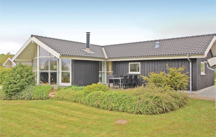 Ferienhaus für 10 Personen, mit Terrasse und Whirlpool sowie Garten und Sauna in Kelstrup Strand - 2
