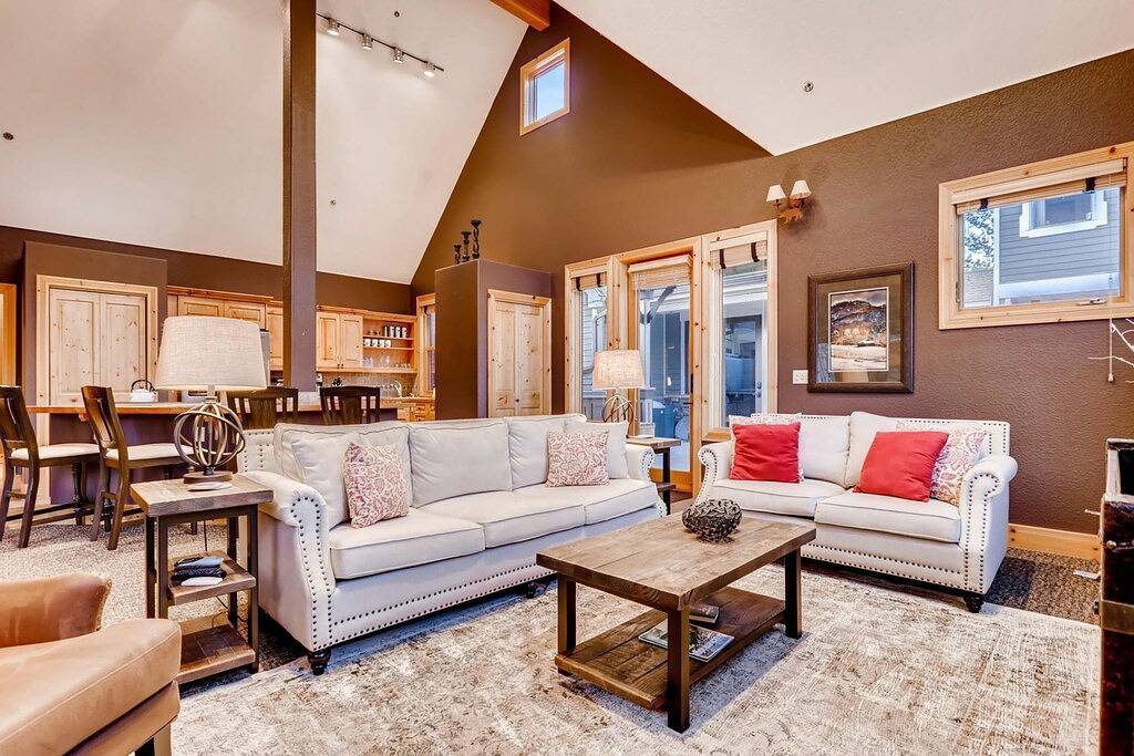 Ridge Street Cottage: Haustierfreundlicher, privater Whirlpool, 1 Block zum Hauptgebäude, Grill in Arapaho and Roosevelt National Forests