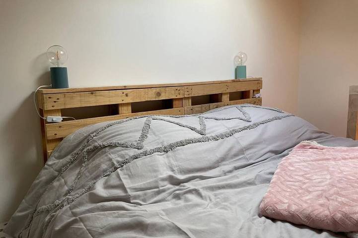 Gîte pour 4 personnes, avec terrasse à Les Martres-de-Veyre - 2